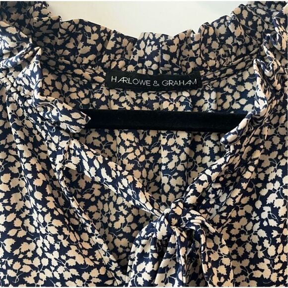 Harlowe & Graham Sleeveless Tunic Blouse Sz S Women’s Navy & Tan Floral Vines - Picture 6 of 14